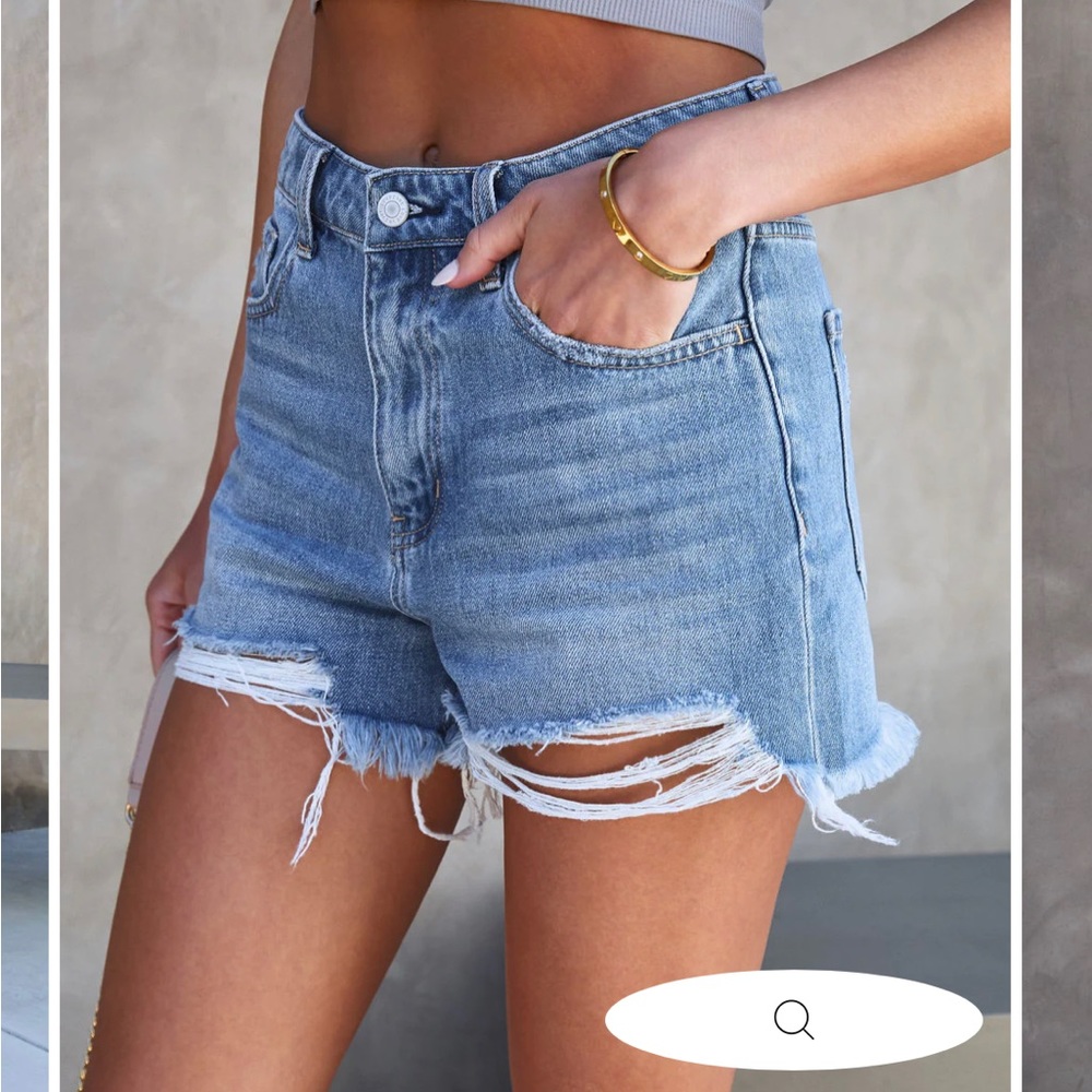 LOVERVET by VERVET High Rise Distressed Jean Shorts size M